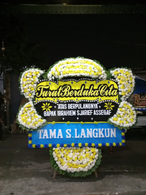 Papan Bunga Duka di Kayan Hulu